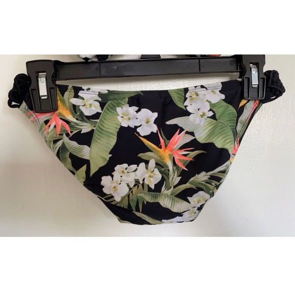 Malibu women’s floral bikini - Picture 5 of 6